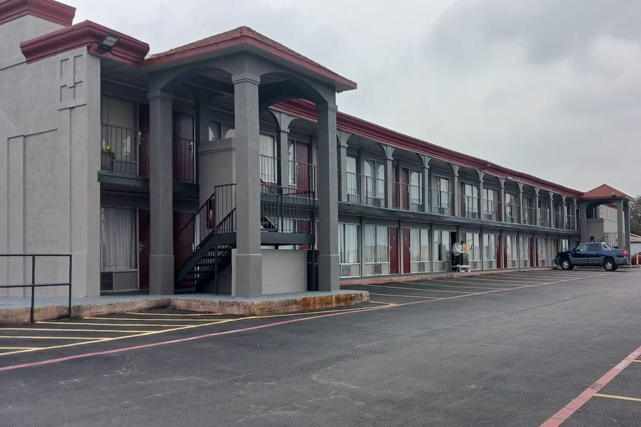 Red Roof Inn Fort Worth West ภายนอก รูปภาพ